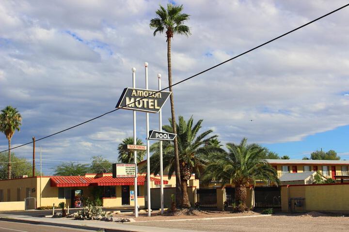 Hotel 5 of 25