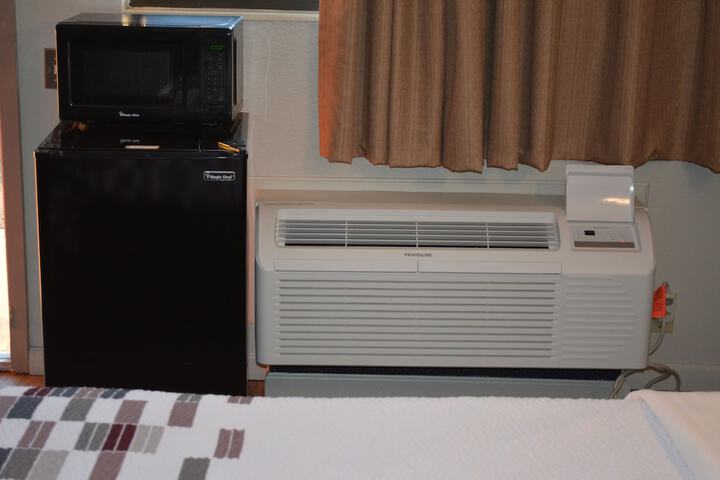 Room 10 of 31