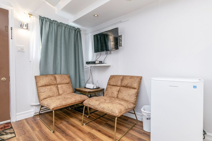 Room 43 of 45