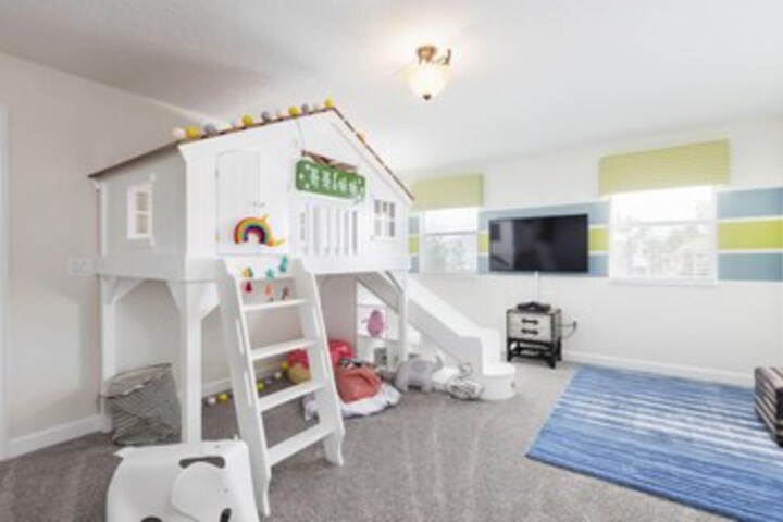 Room 15 of 43