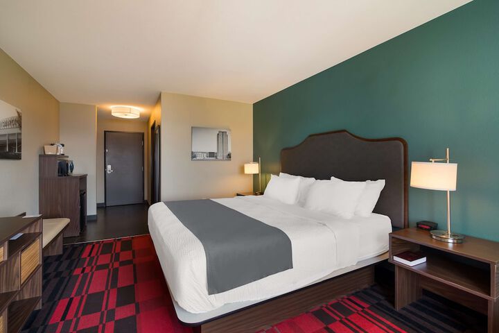 Room 11 of 29