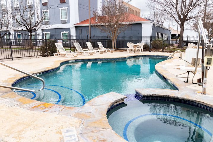 Pool 5 of 40