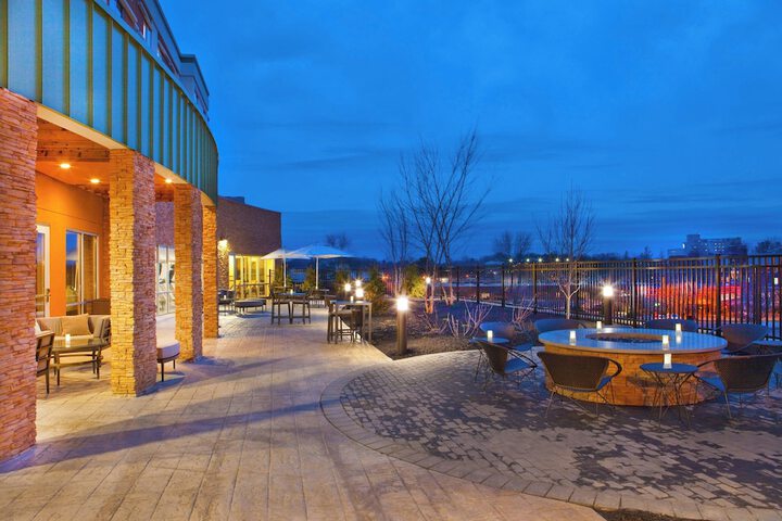 Terrace/Patio 32 of 33