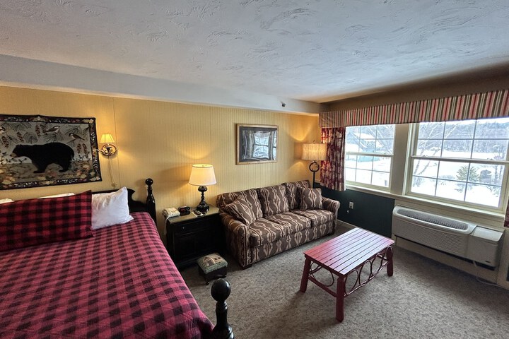 Room 44 of 260