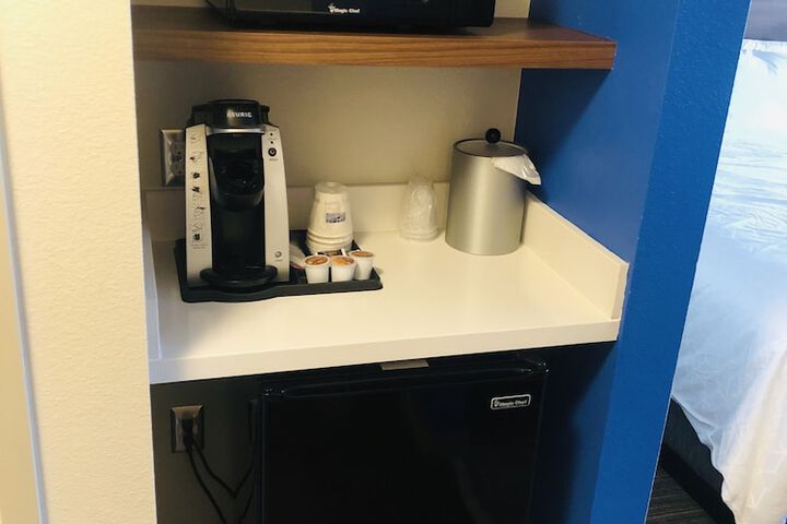 Breakfast/Coffee Service 55 of 59