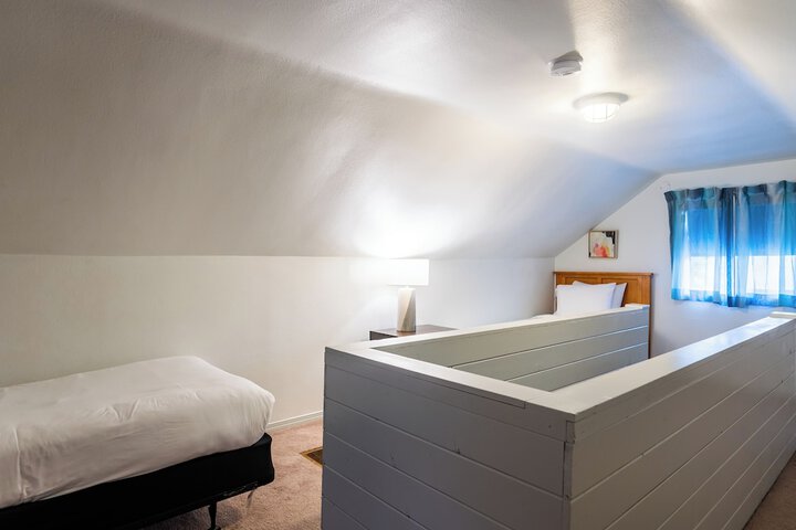 Inn at Haystack Rock