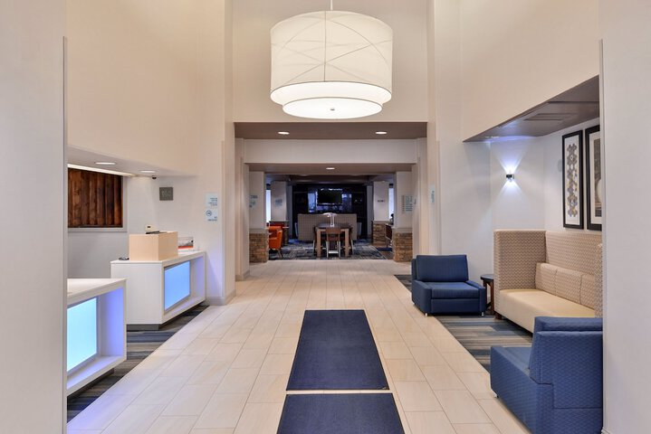 Hotel 8 of 86