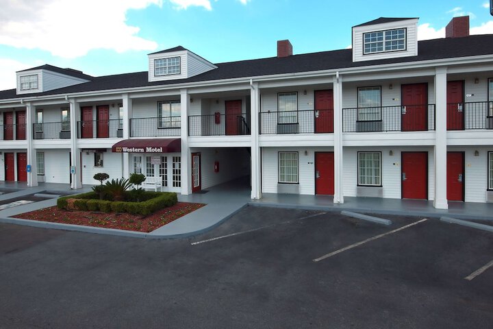 Hotel 3 of 44