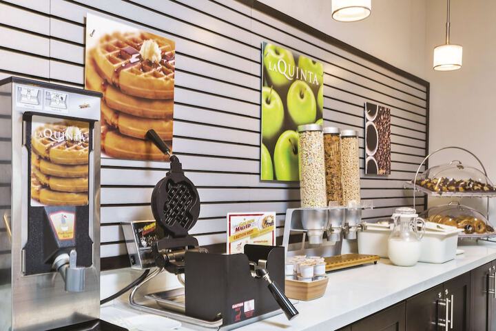 Breakfast/Coffee Service 57 of 62