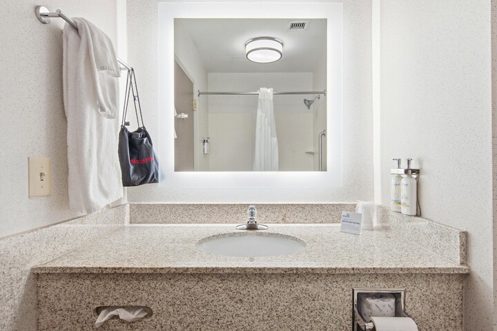 Holiday Inn Express & Suites Bethlehem Arpt-Allentown Area