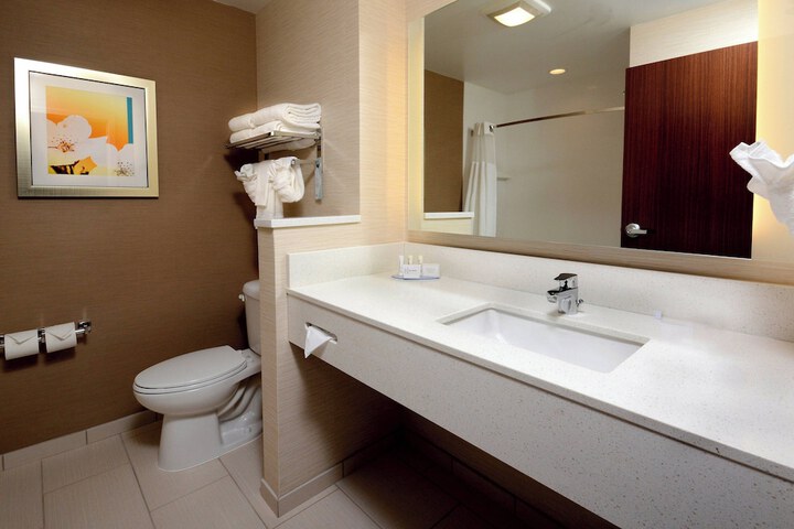 Room 35 of 52