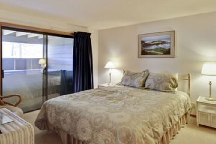 Fairway Village Condominiums