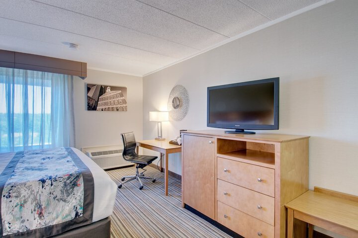 Room 19 of 41