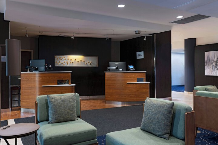 Courtyard Marriott Aksarben Village