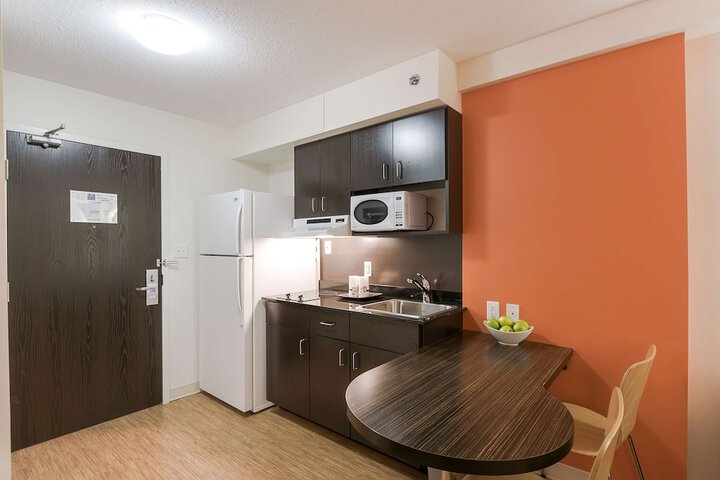 Motel 6 Brandon MB