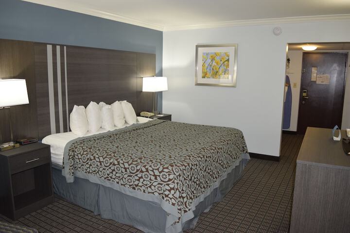 Room 15 of 63