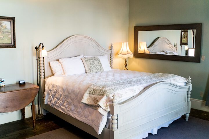 Room 15 of 50