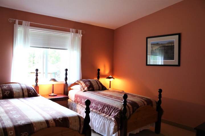 Room 28 of 63