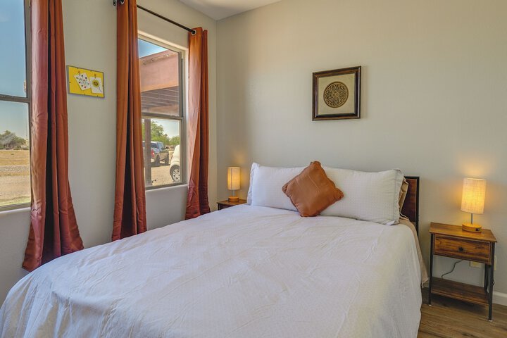Eloy Vacation Rental w / Pool Access & Courtyard!
