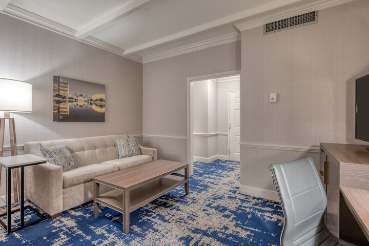 Crowne Plaza Albany - The Desmond Hotel by IHG