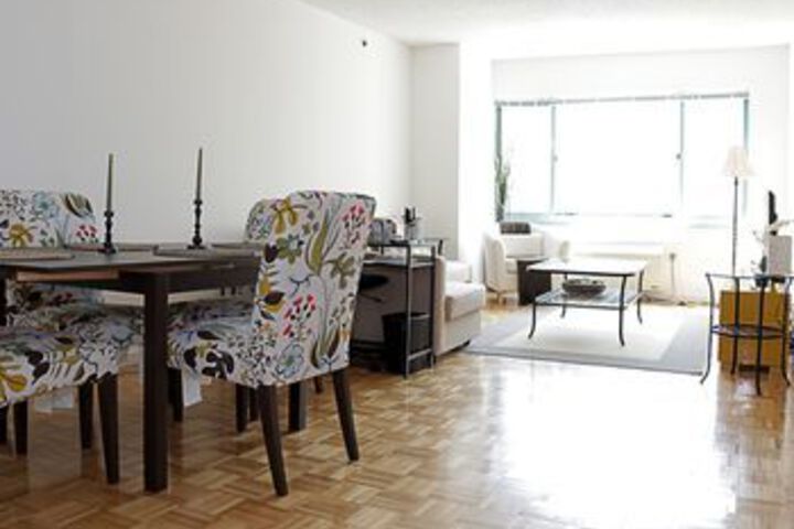 Travel City Apartments at Newport Centre
