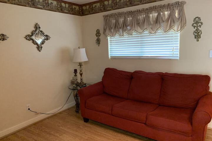 Room 43 of 165
