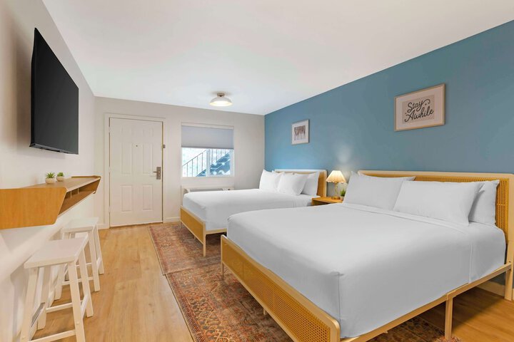 Room 28 of 35