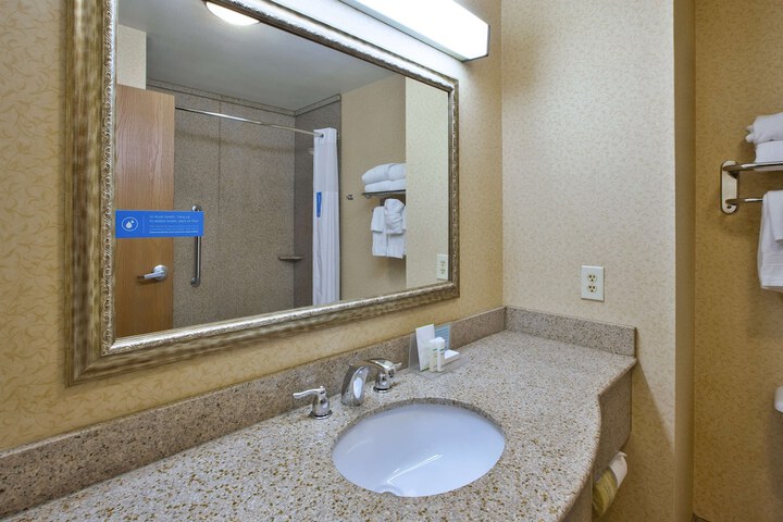 Room 7 of 22