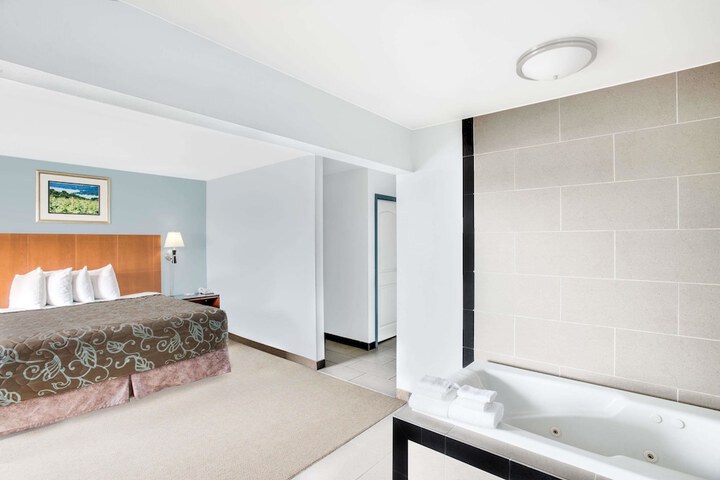 Days Inn by Wyndham Watertown Fort Drum