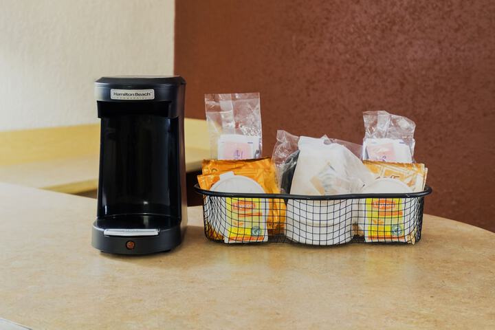 Breakfast/Coffee Service 31 of 34