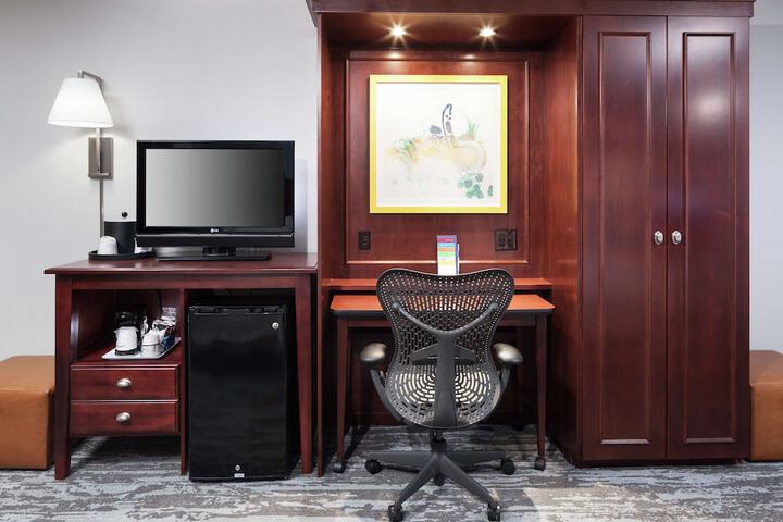 Room 15 of 38
