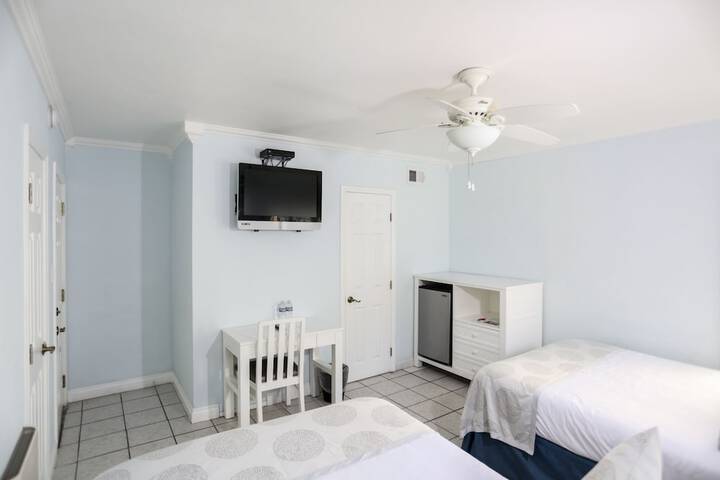 Room 56 of 102