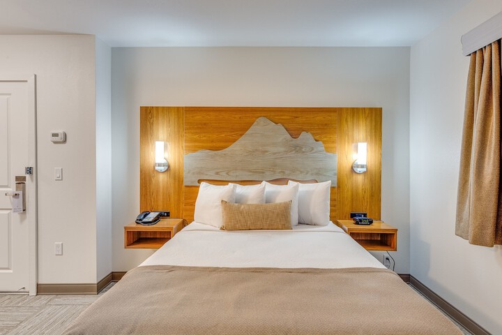 Room 47 of 63