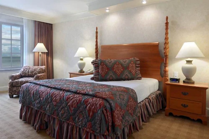 Room 20 of 40