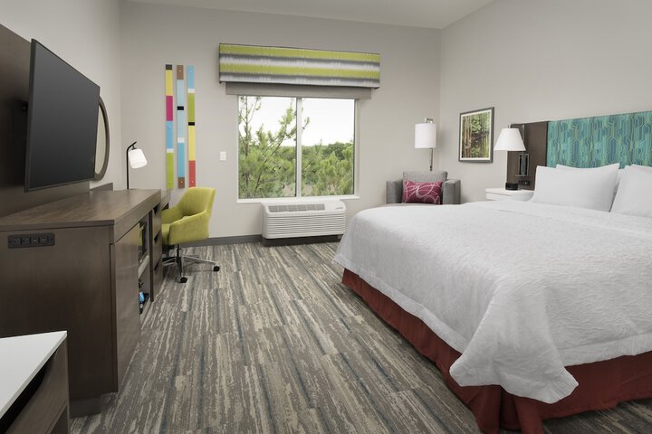 Room 12 of 34