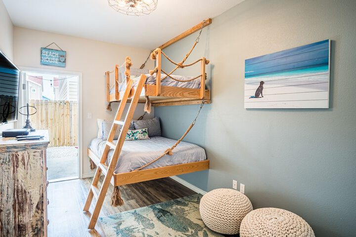 Room 20 of 29