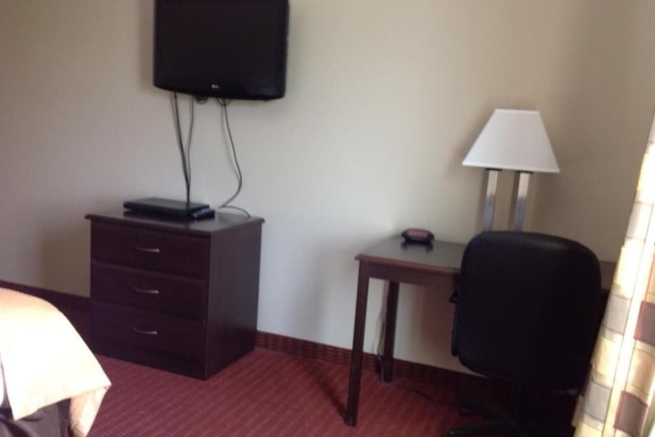 Room 28 of 40