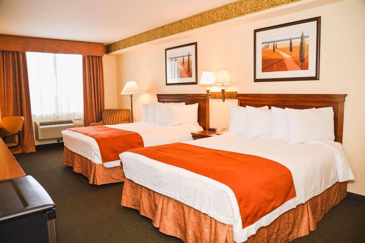 Room 3 of 16