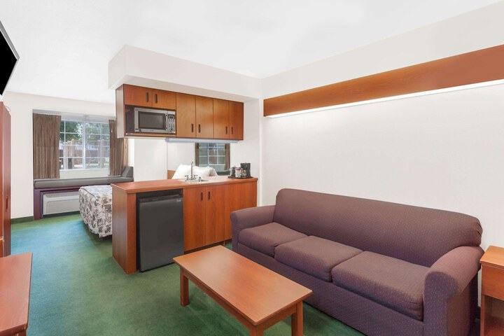 Microtel Inn & Suites by Wyndham Wellton