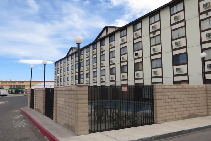 Hotel 2 of 42