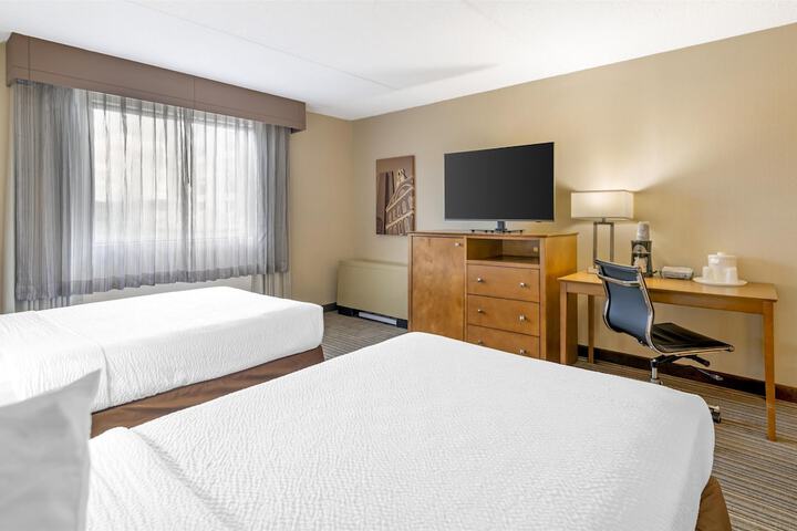 Best Western Royal Plaza Hotel & Trade Center