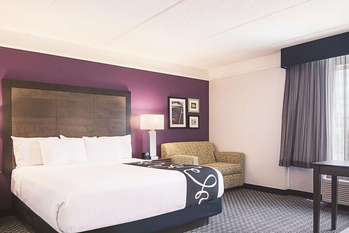 Room 21 of 39