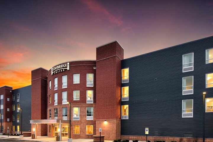 Staybridge Suites Marquette by IHG