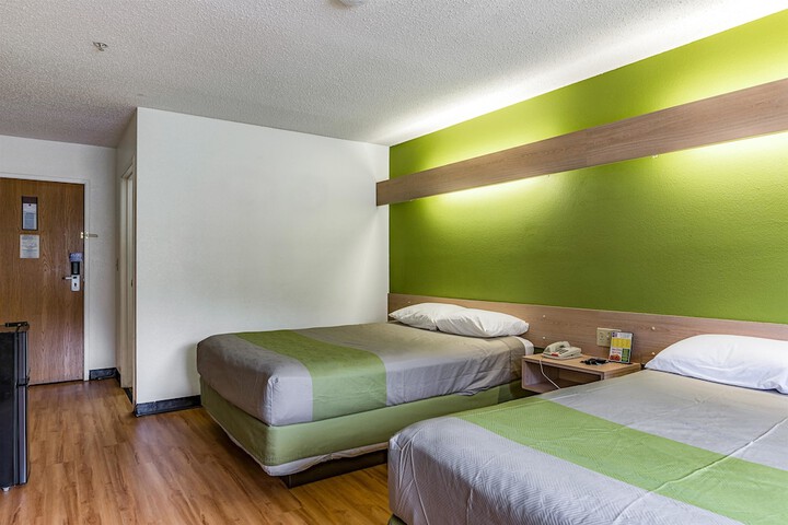 Room 29 of 32