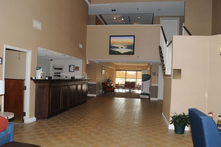Quality Suites Morristown West