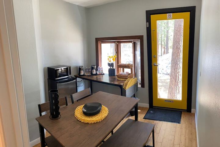 Room 40 of 52
