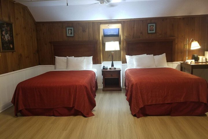 Stonybrook Motel & Lodge