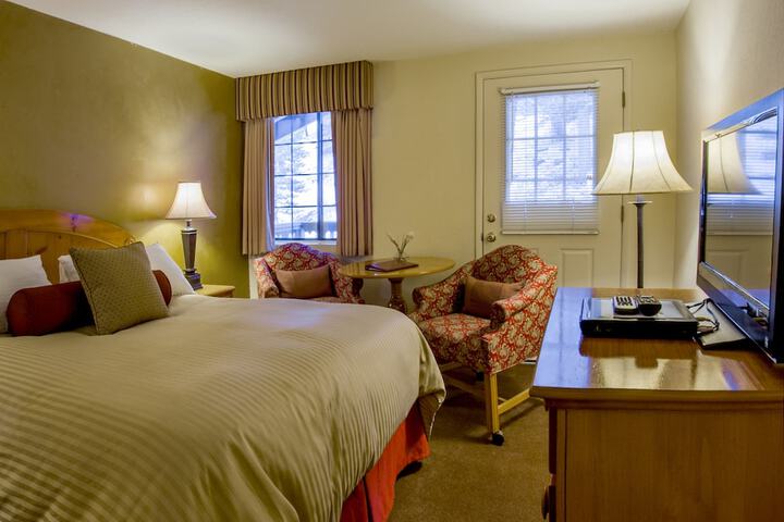 Room 25 of 62