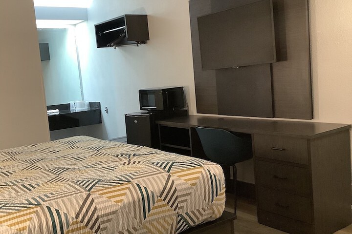 Room 40 of 44