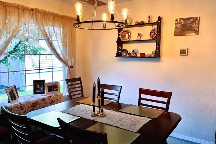 Leahs Homestay in Hoquiam